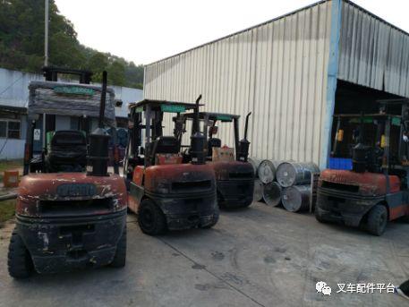 叉車發(fā)動機冒黑煙，這七大原因你都知道嗎？